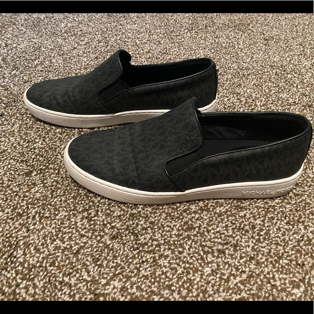 Michael Kohrs Black Shoes Size 9